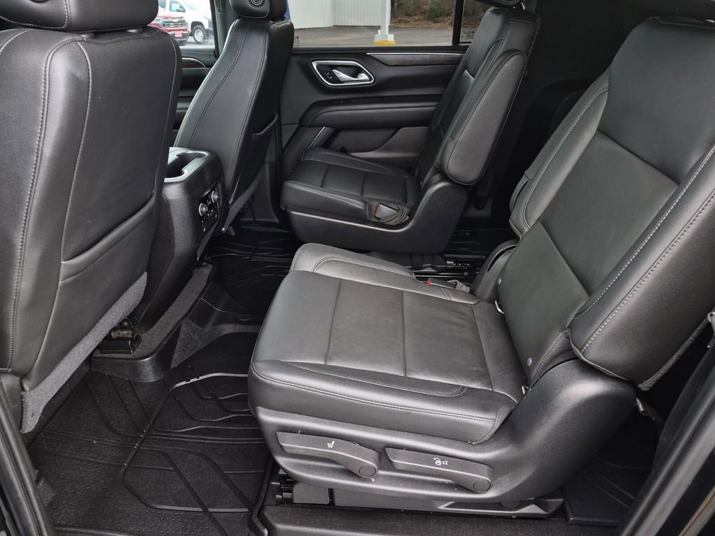 Used 2021 Chevrolet Suburban Z71 w/ Z71 Signature Package image 37