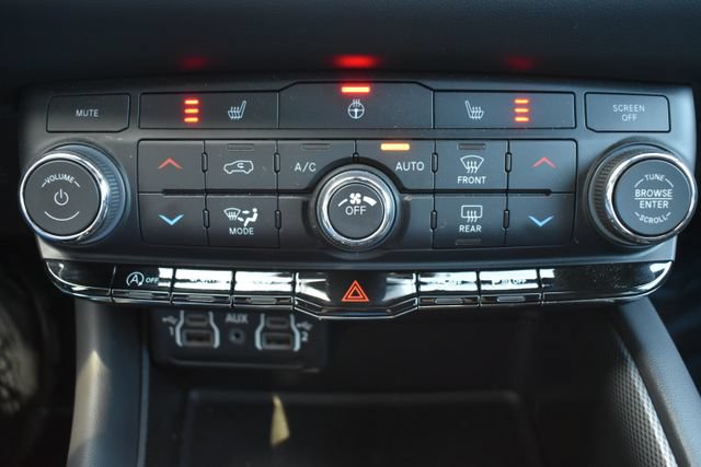 Used 2025 Dodge Durango GT AWD/4WD image 30