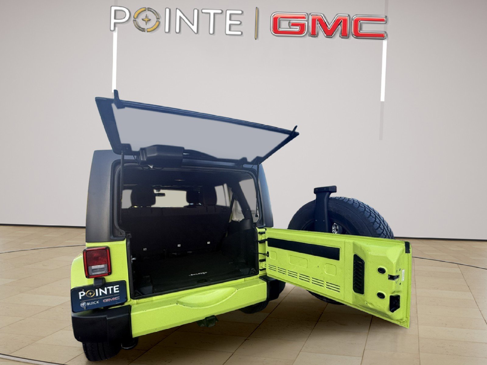 Used 2016 Jeep Wrangler Unlimited Sahara w/ Connectivity Group image 30