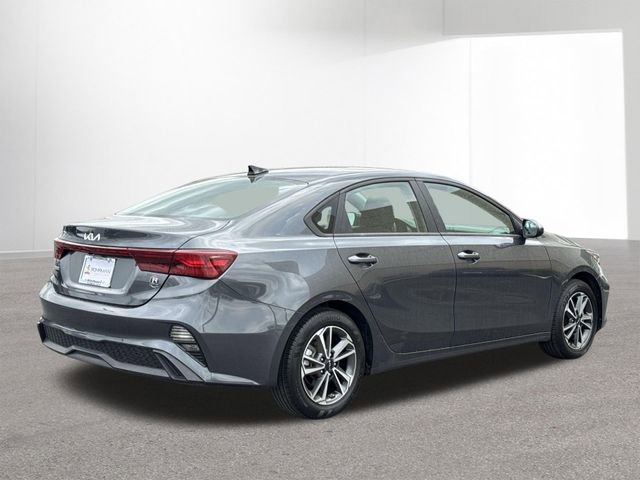 Used 2024 Kia Forte LXS image 13