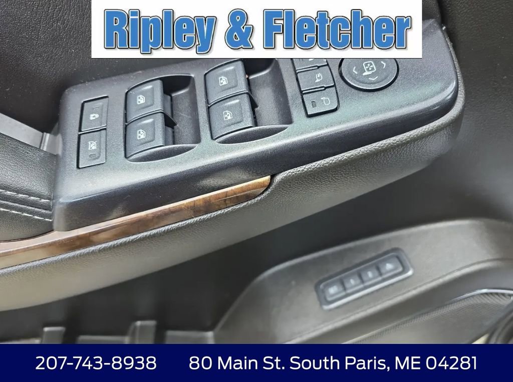 Used 2017 Chevrolet Tahoe LT w/ Luxury Package AWD/4WD image 18