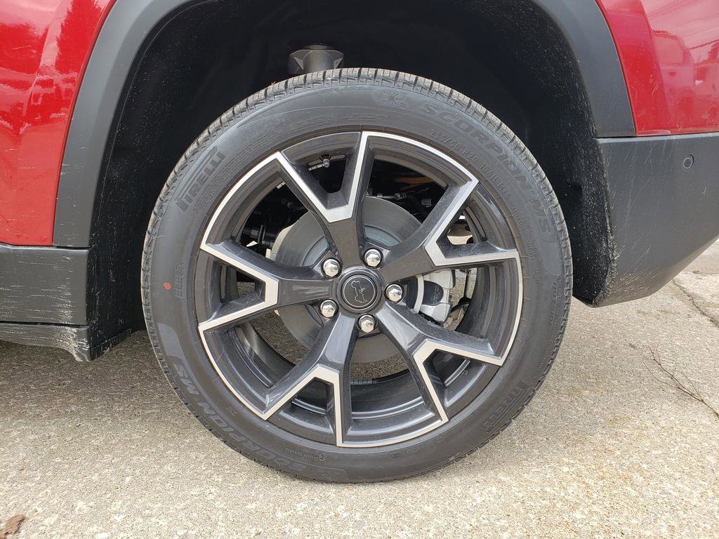 New 2026 Jeep Cherokee Overland w/ Trailer Tow Group image 24
