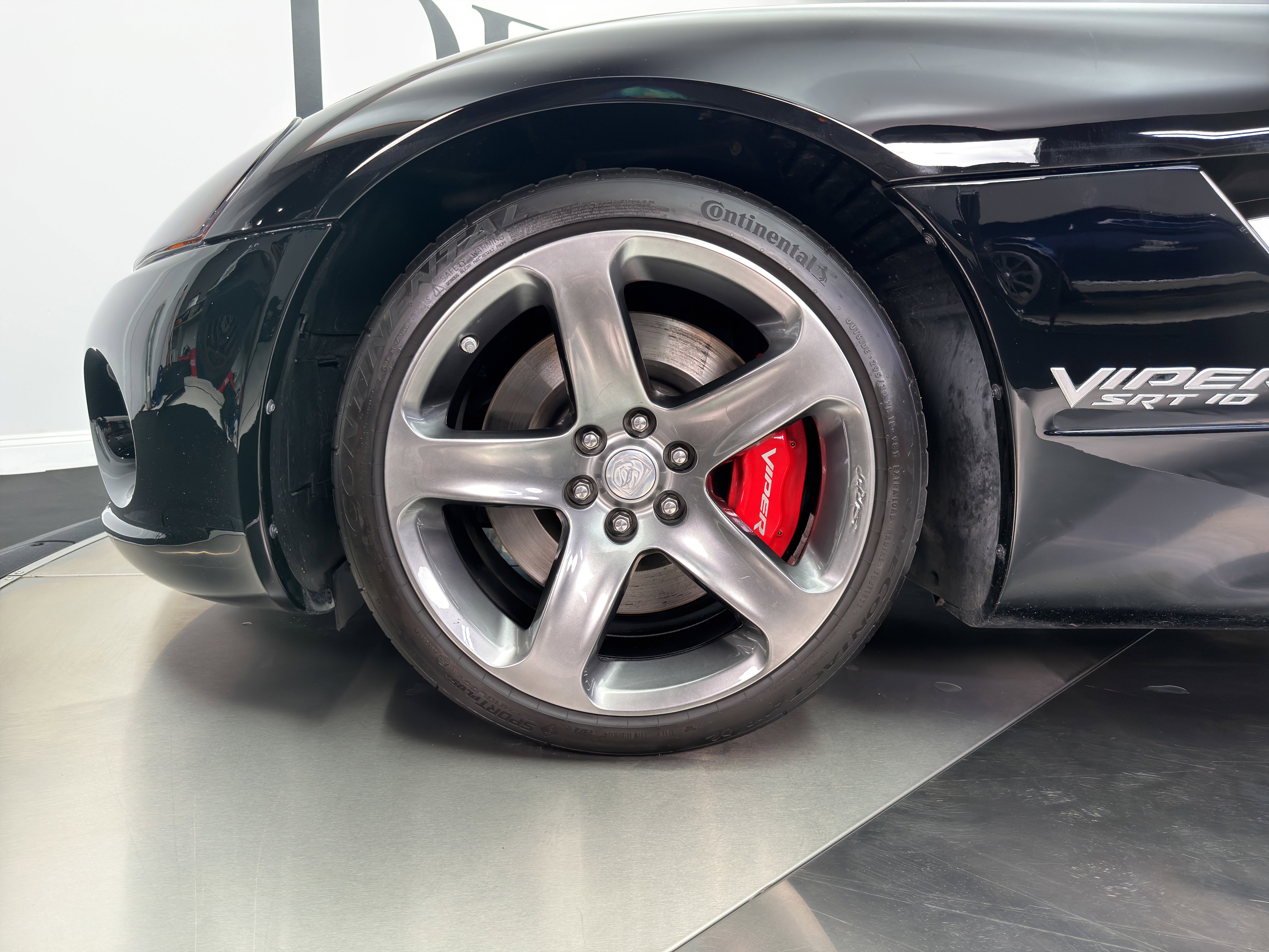 Used 2008 Dodge Viper SRT-10 w/ Protection Group RWD image 4