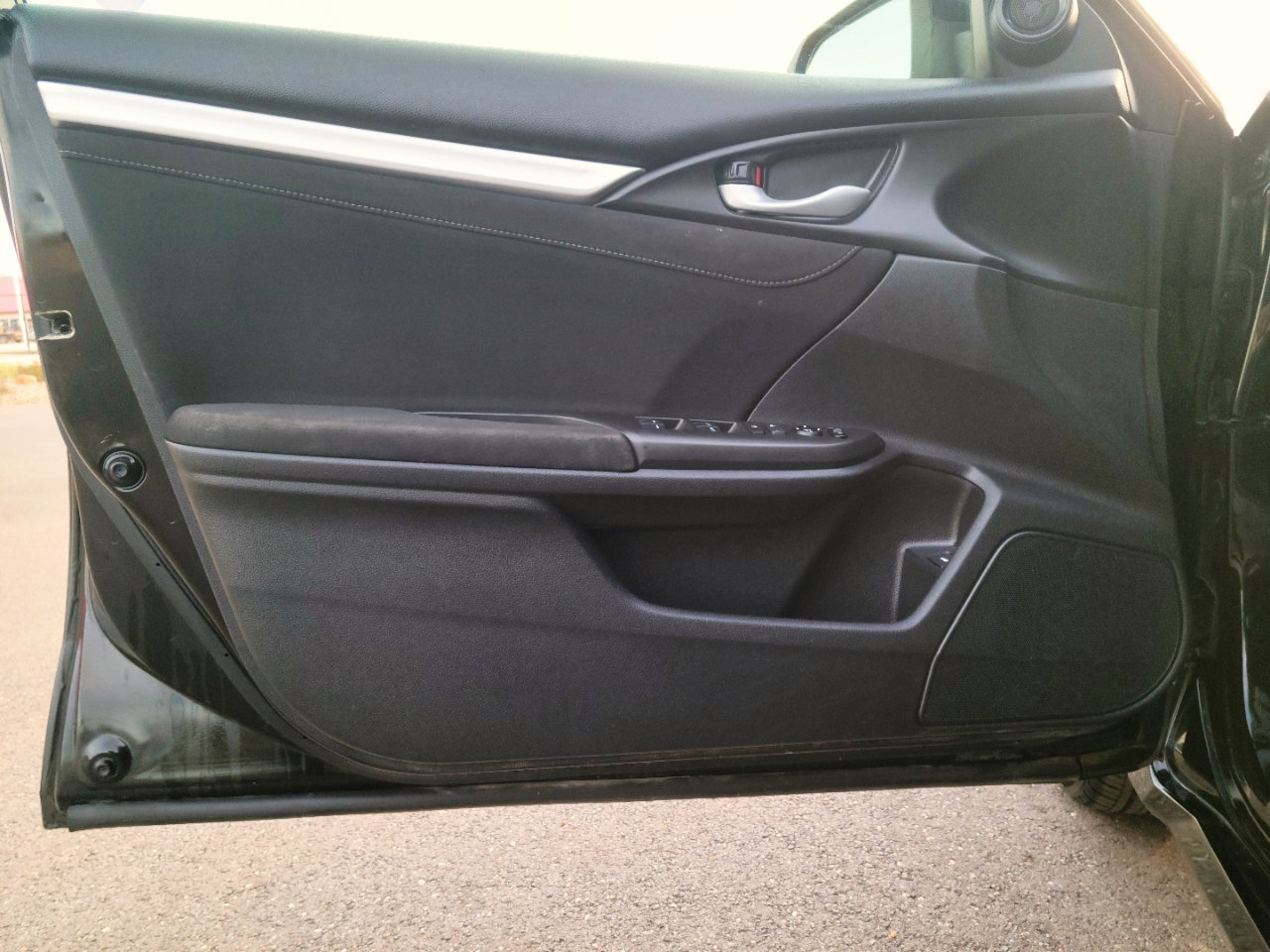 Used 2018 Honda Civic EX-T image 8