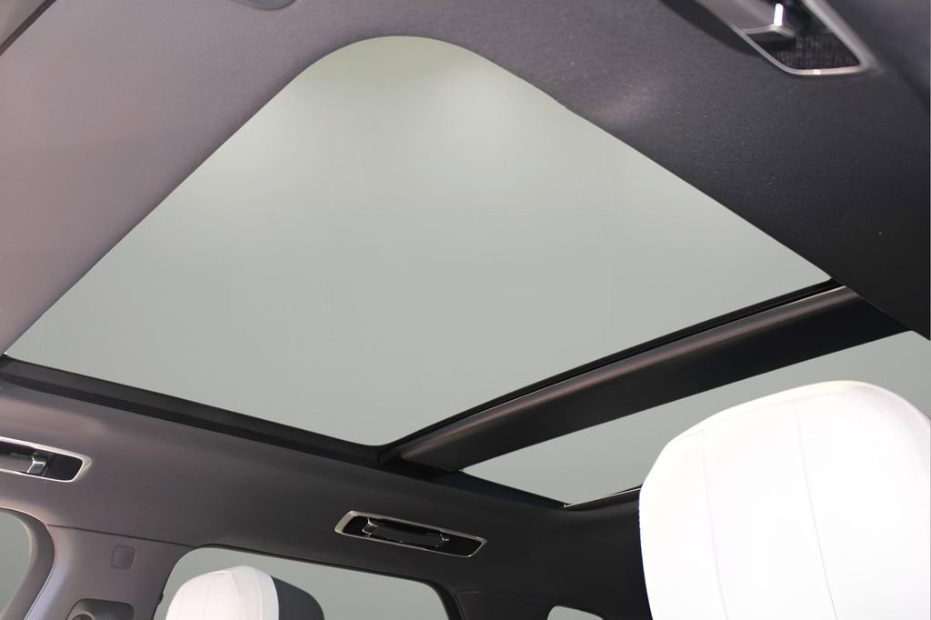 Used 2025 Land Rover Range Rover Sport Dynamic SE image 27