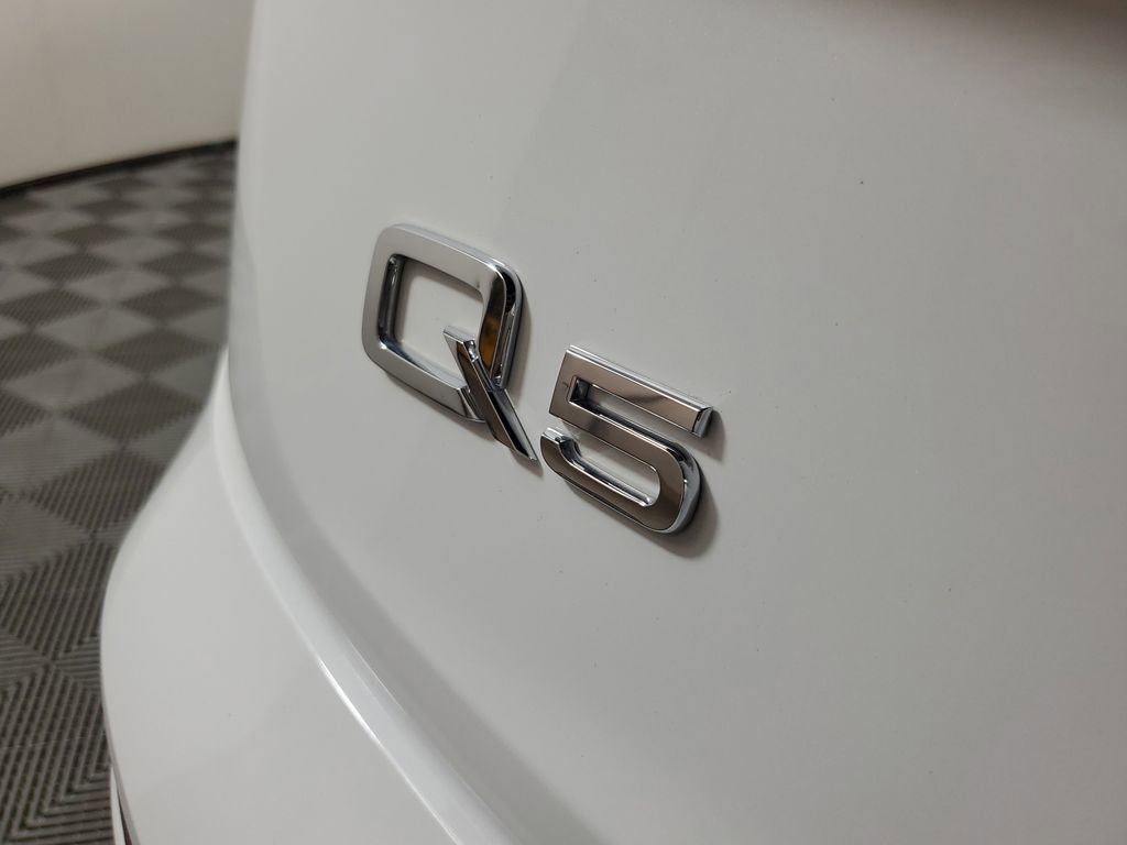 Used 2025 Audi Q5 2.0T Premium image 8