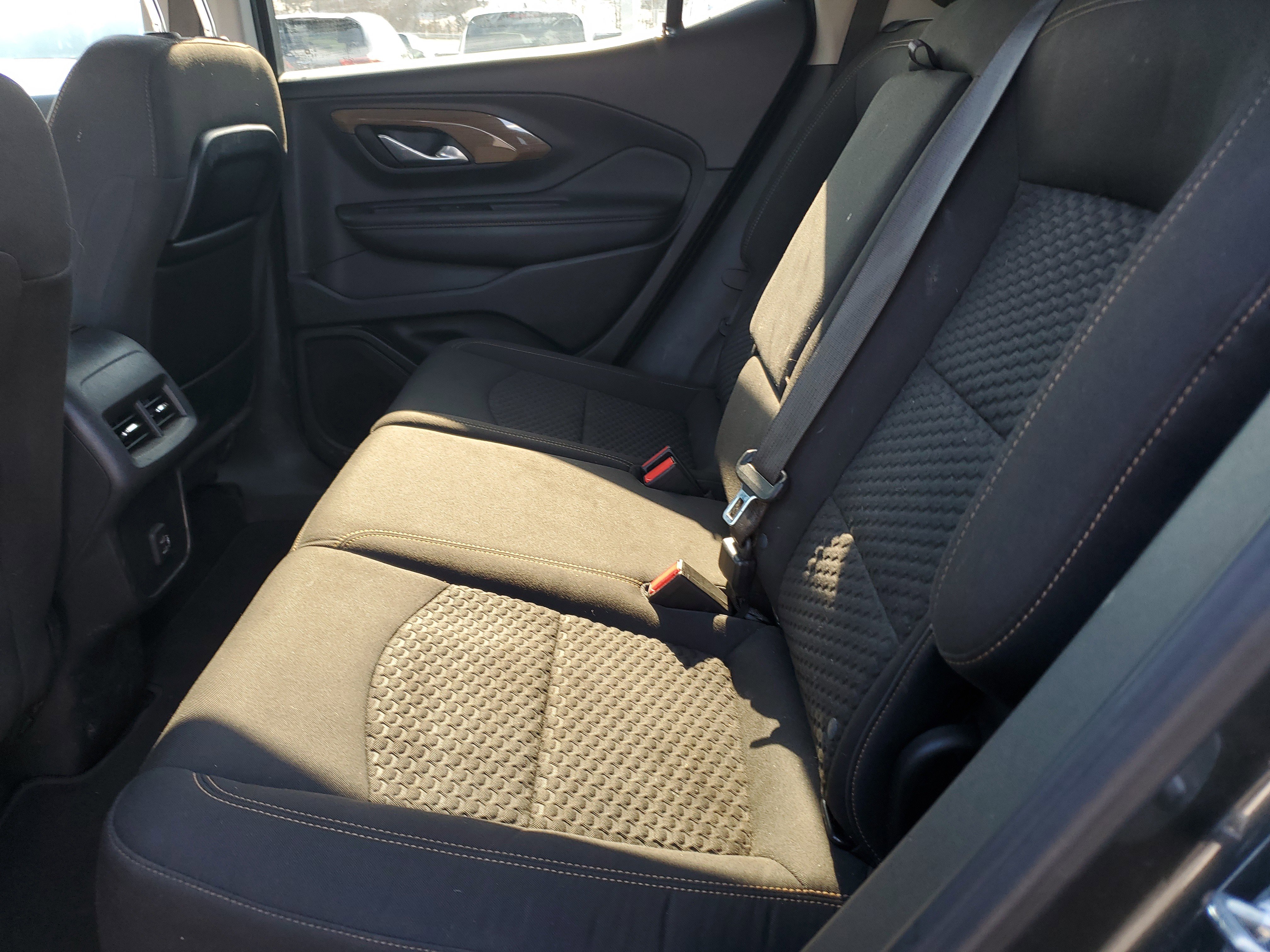 Used 2020 GMC Terrain SLE w/ Driver Convenience Package image 28