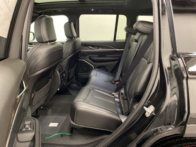 New 2026 Jeep Grand Cherokee Limited image 22