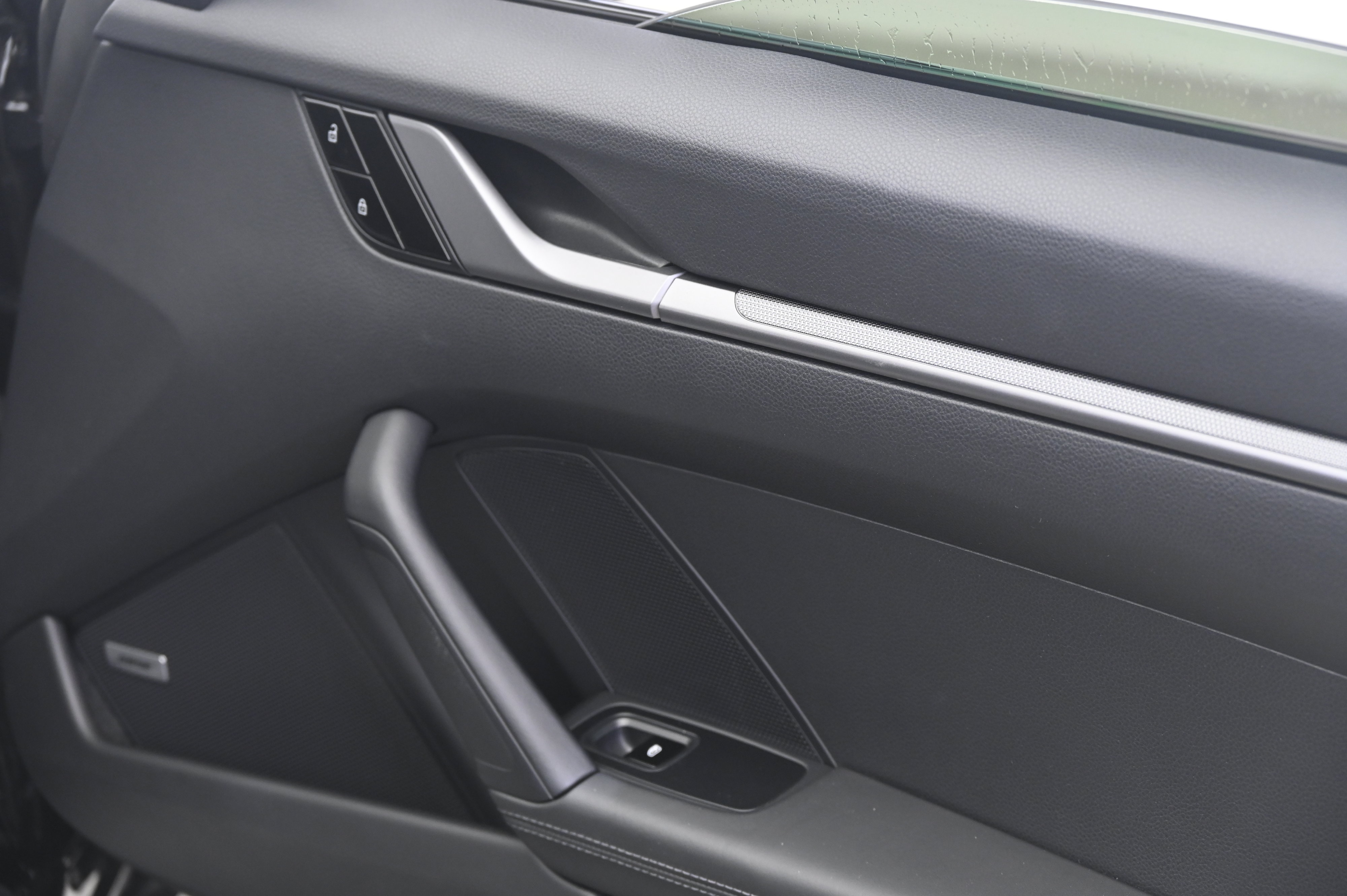 Certified 2020 Porsche 911 Carrera S RWD image 17