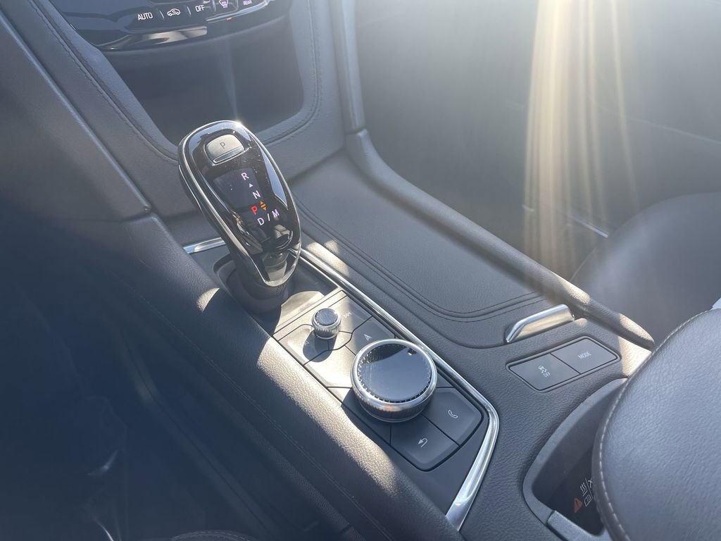 Certified 2025 Cadillac XT5 Premium Luxury image 33