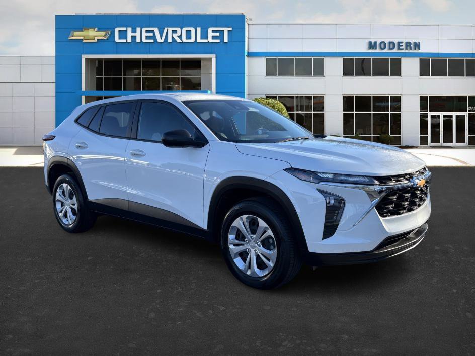 Certified 2025 Chevrolet Trax LS image 6