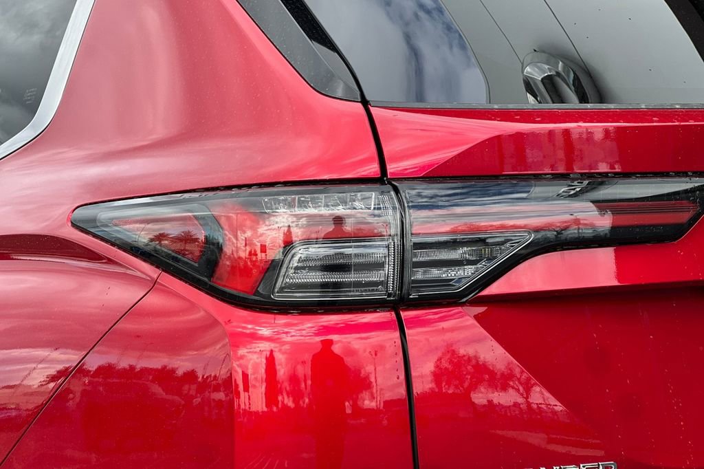 New 2026 Mitsubishi Outlander SE image 27