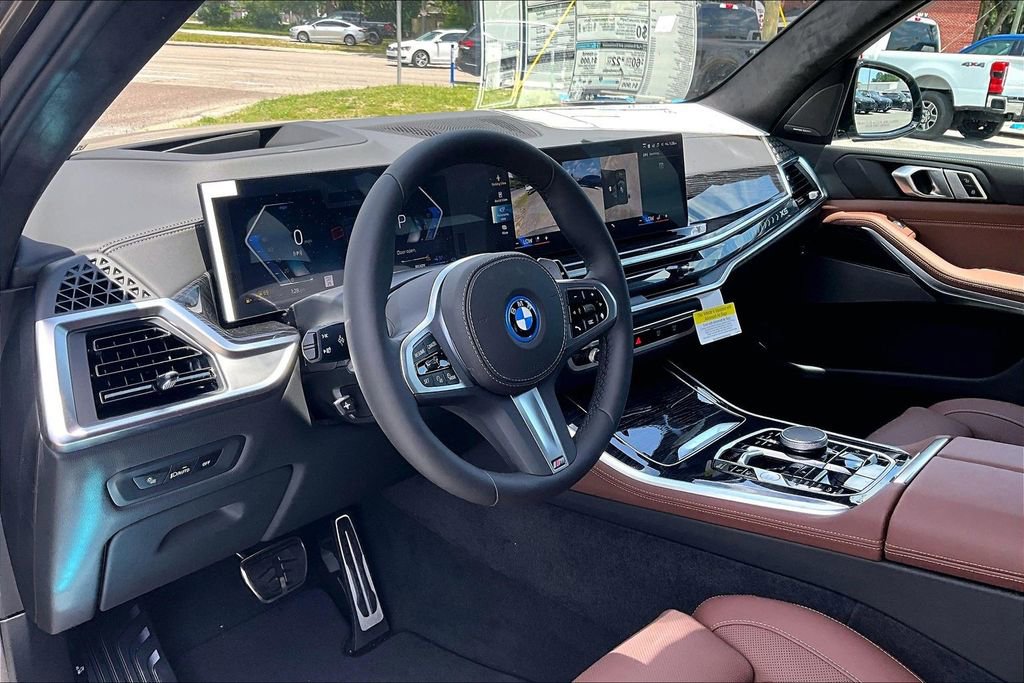 New 2026 BMW X5 xDrive50e w/ M Sport Package AWD/4WD image 5