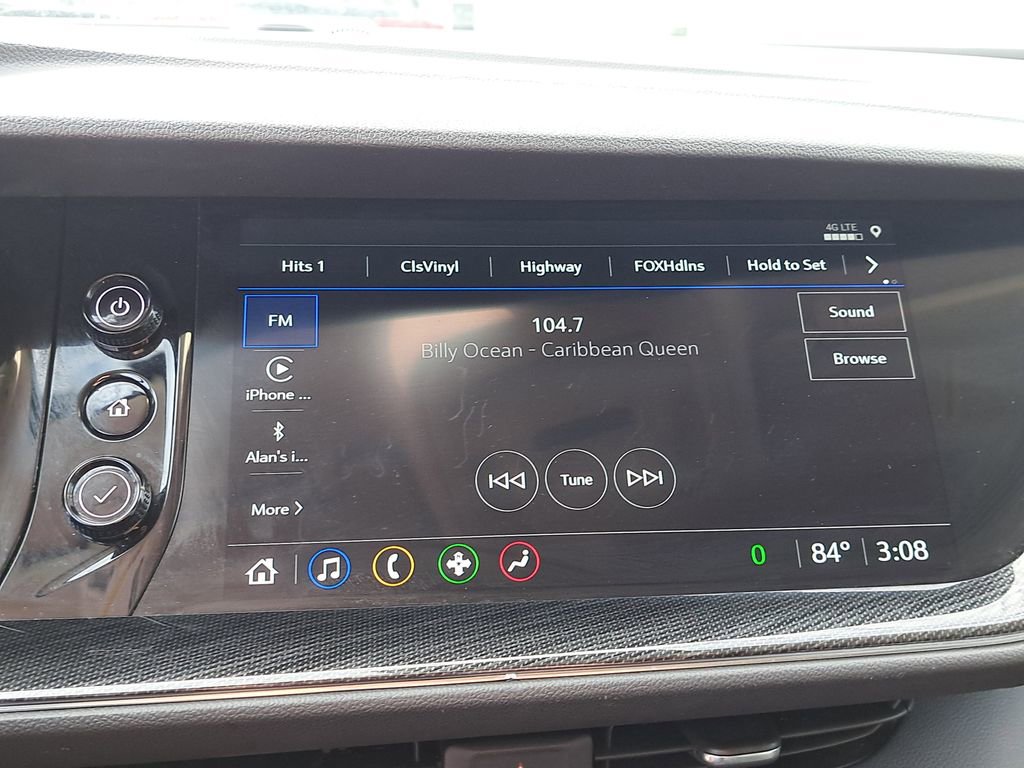 Used 2023 Buick Envision Essence image 22