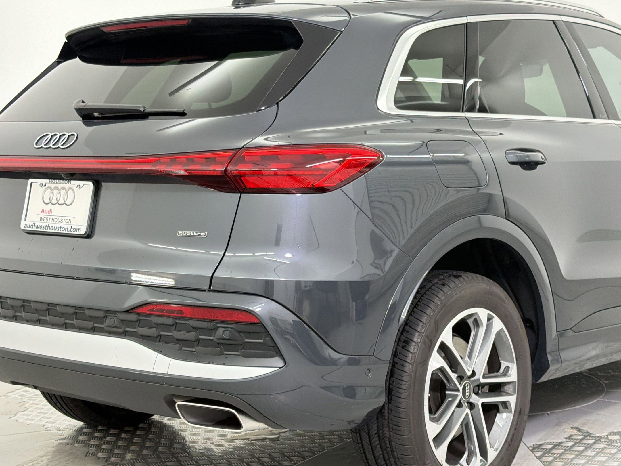 Certified 2025 Audi Q5 Premium w/ Premium Plus AWD/4WD image 24