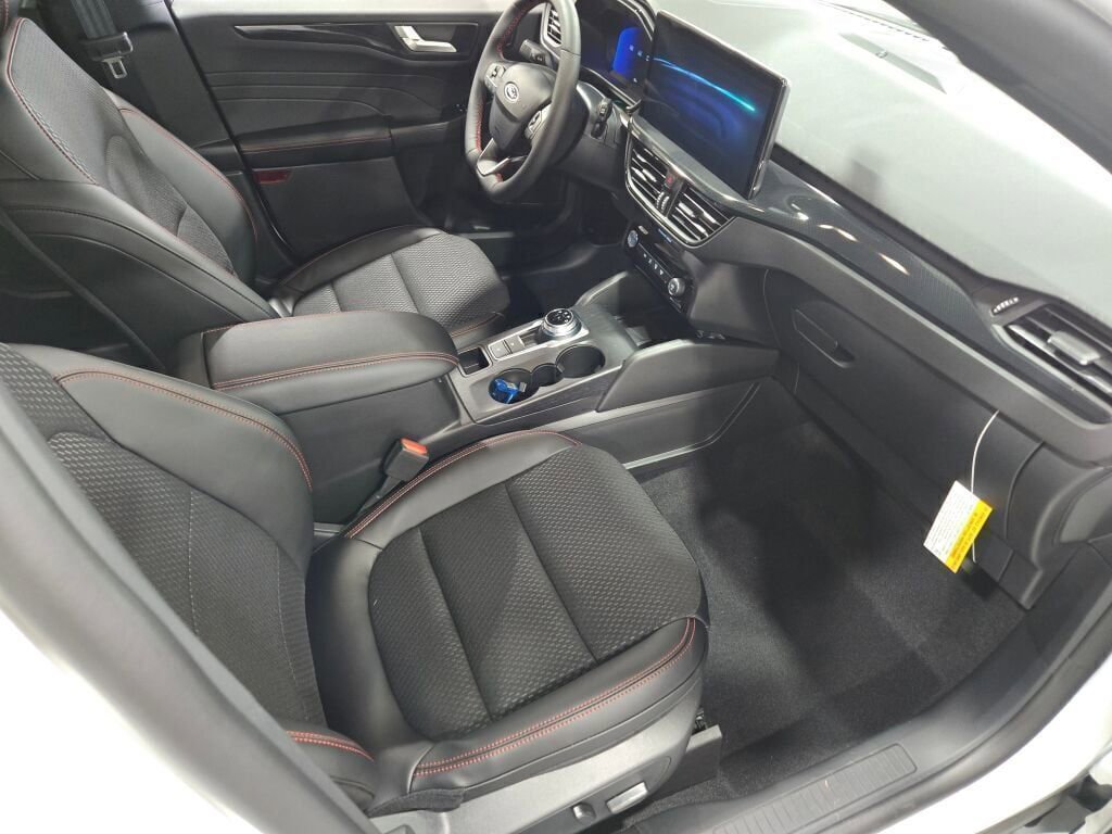 New 2025 Ford Escape ST-Line Elite w/ Tech Pack #2 image 6