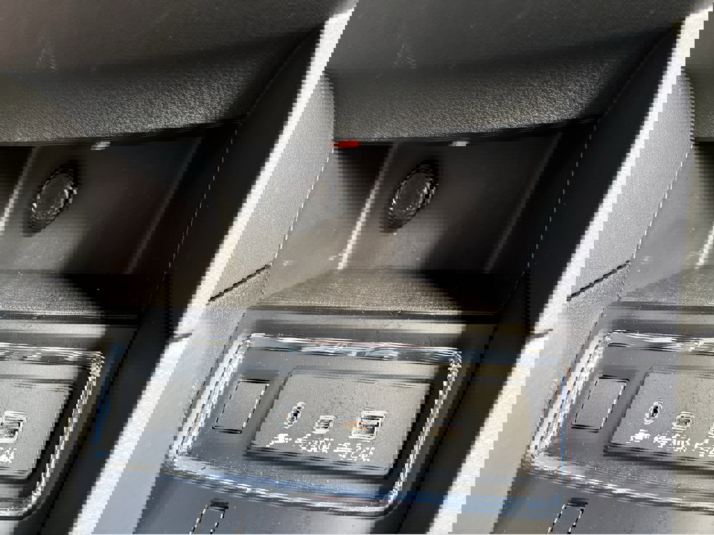 Used 2025 Subaru Ascent Premium image 21