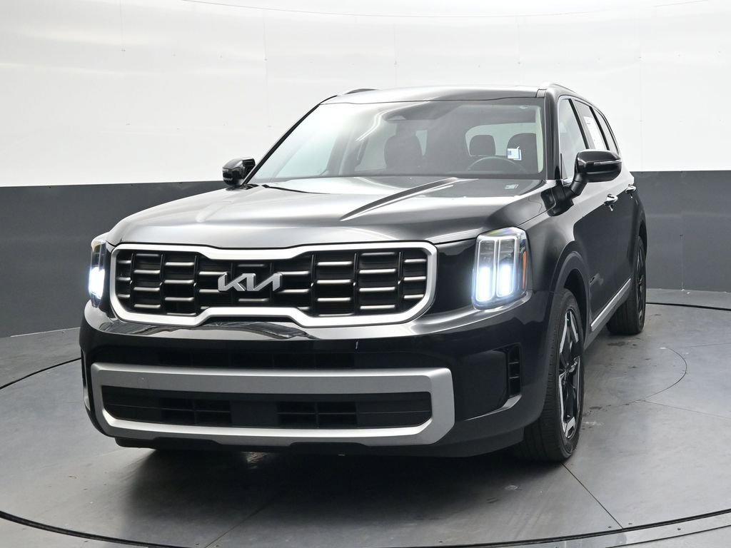Used 2023 Kia Telluride S w/ S Sunroof Package image 9