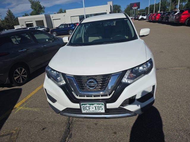 Used 2017 Nissan Rogue S AWD/4WD image 2