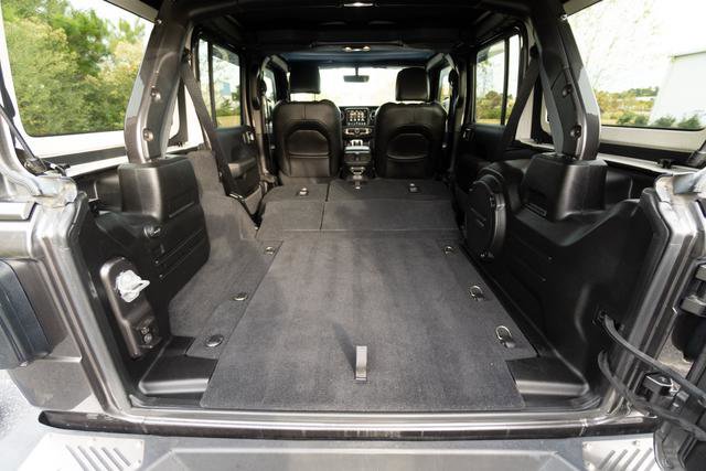 Used 2019 Jeep Wrangler Unlimited Sahara w/ Quick Order Package 24M Moab image 34