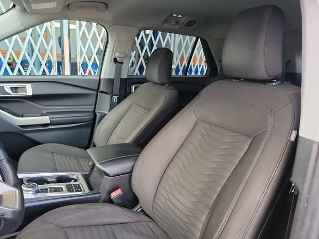 Used 2021 Ford Explorer XLT RWD image 9