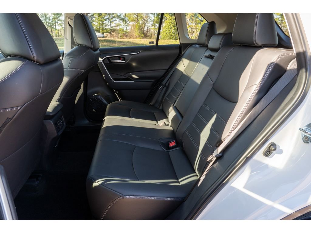 Used 2025 Toyota RAV4 XLE Premium image 14