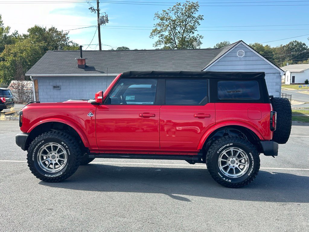 Used 2021 Ford Bronco Outer Banks AWD/4WD image 3