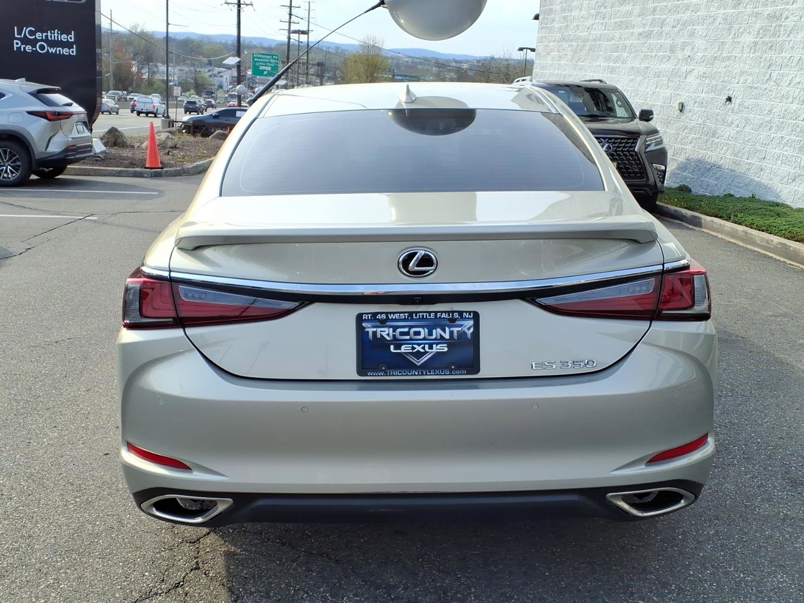 Certified 2021 Lexus ES 350 w/ Premium Package FWD image 5