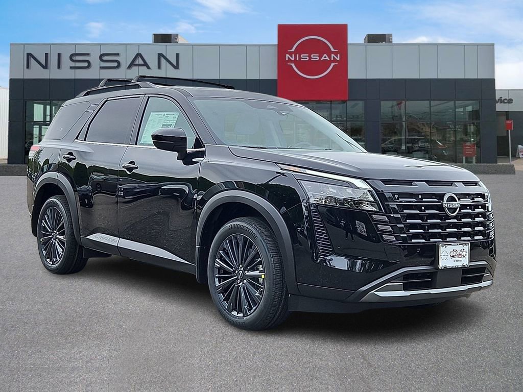 New 2026 Nissan Pathfinder SL w/ SL Premium Package