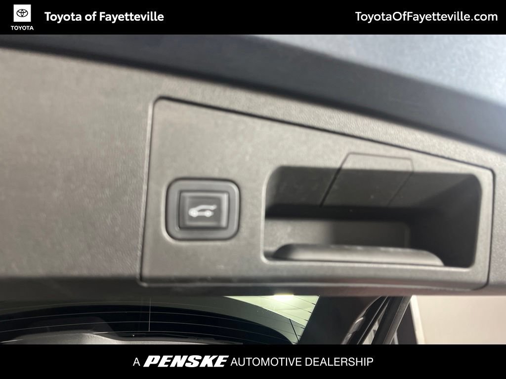 Used 2019 Cadillac XT4 Premium Luxury w/ Driver Awareness Package FWD image 22
