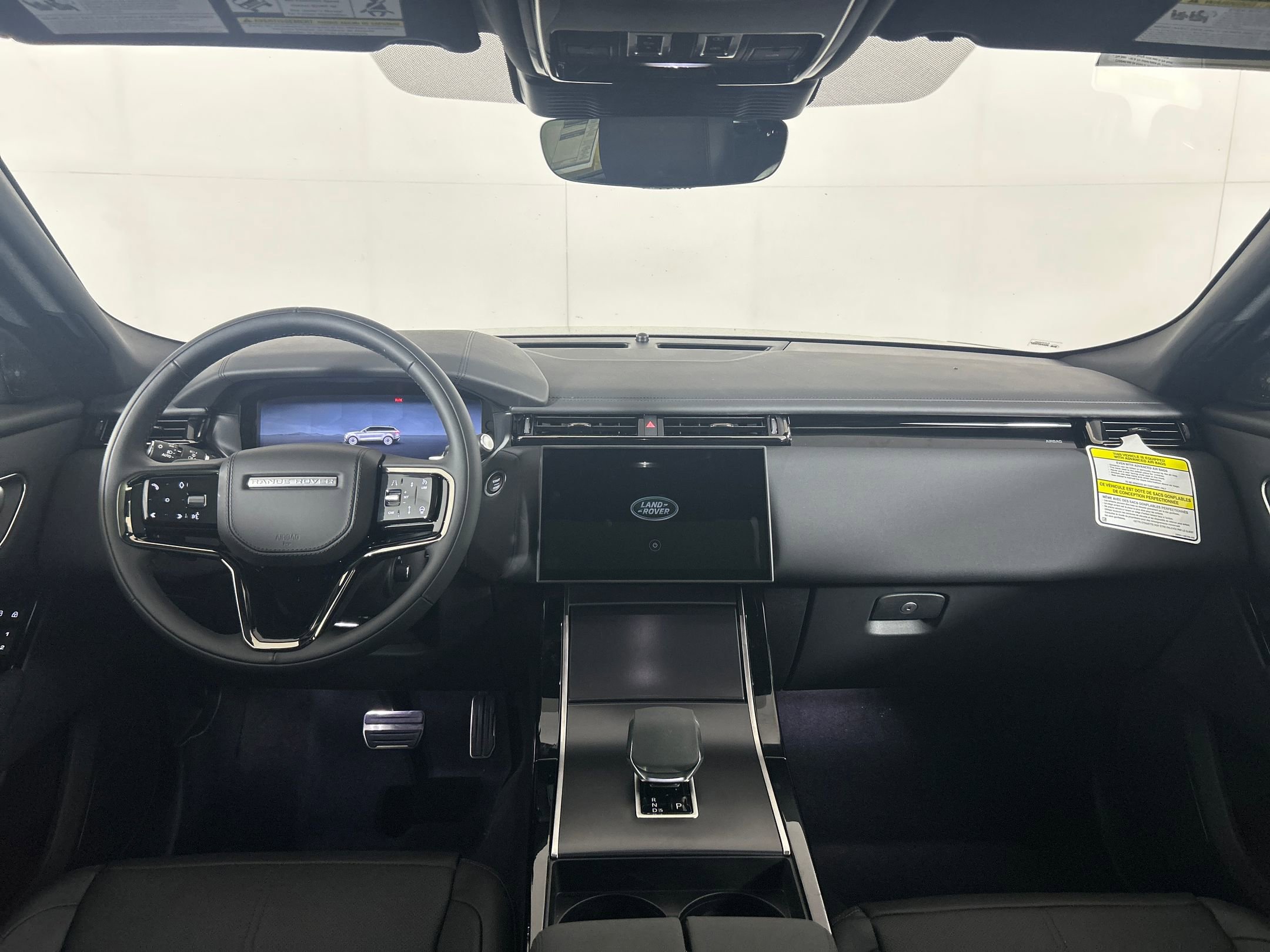 New 2026 Land Rover Range Rover Velar Dynamic SE image 13