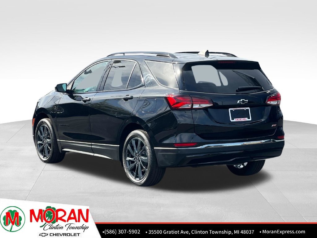 Used 2023 Chevrolet Equinox RS FWD image 4
