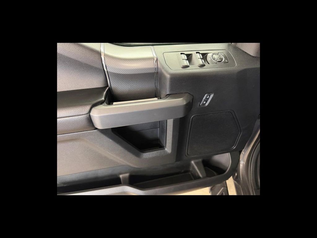 Used 2015 Ford F150 XLT w/ Equipment Group 302A Luxury AWD/4WD image 12