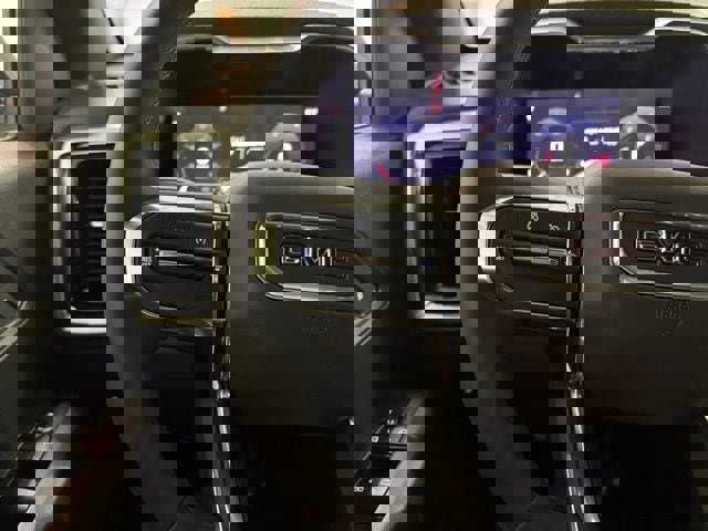 New 2026 GMC Canyon Elevation w/ Convenience Package image 14