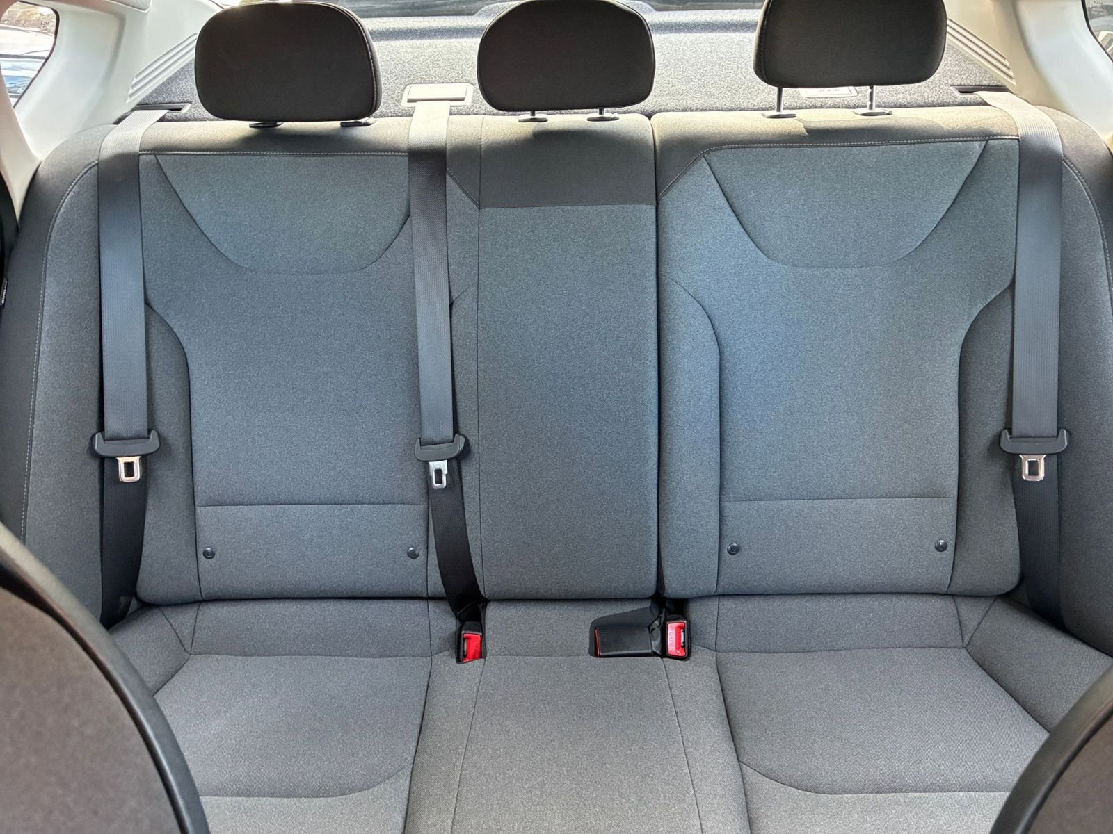 Used 2025 Kia K4 FWD image 36