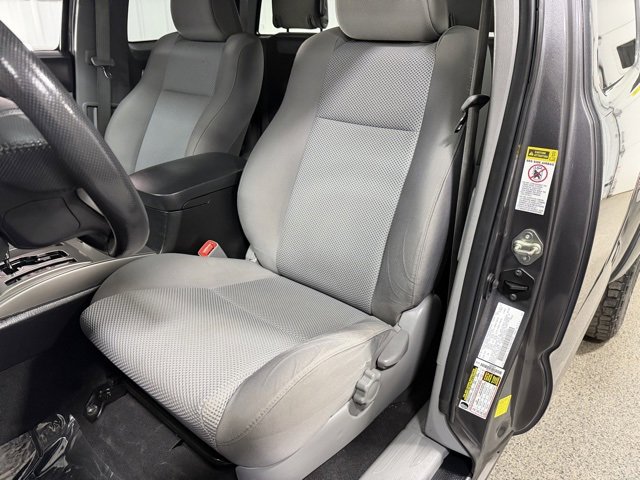 Used 2015 Toyota Tacoma 4x4 Access Cab V6 w/ TRD Off-Road Package image 18