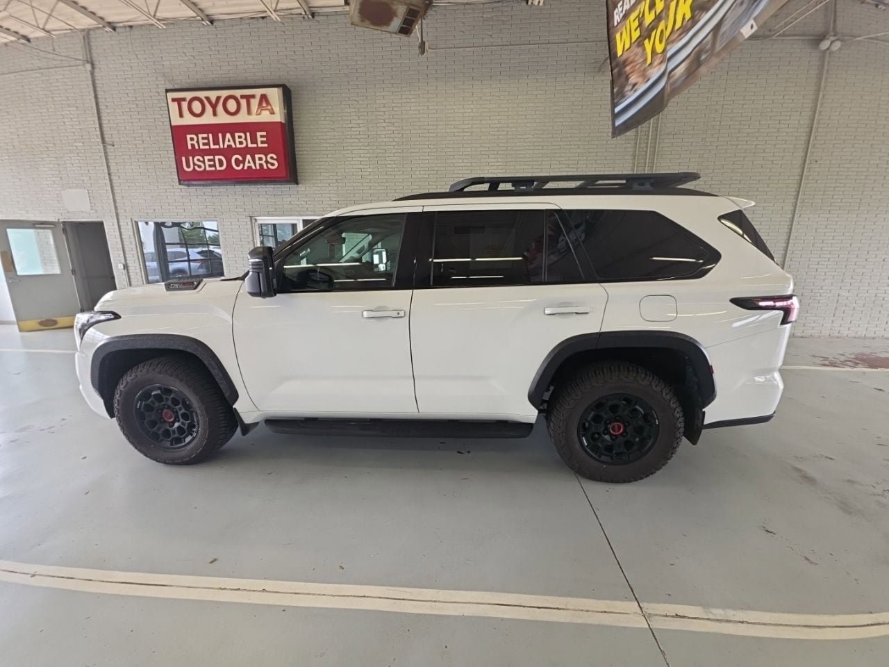 Used 2023 Toyota Sequoia TRD Pro AWD/4WD image 6