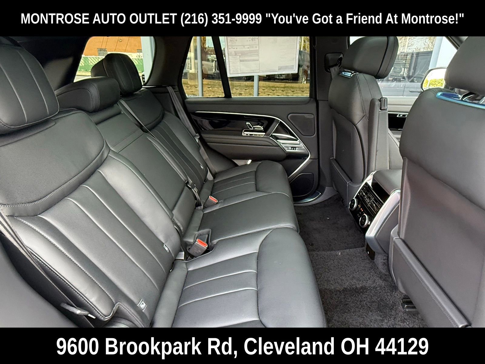 New 2025 Land Rover Range Rover SE image 14