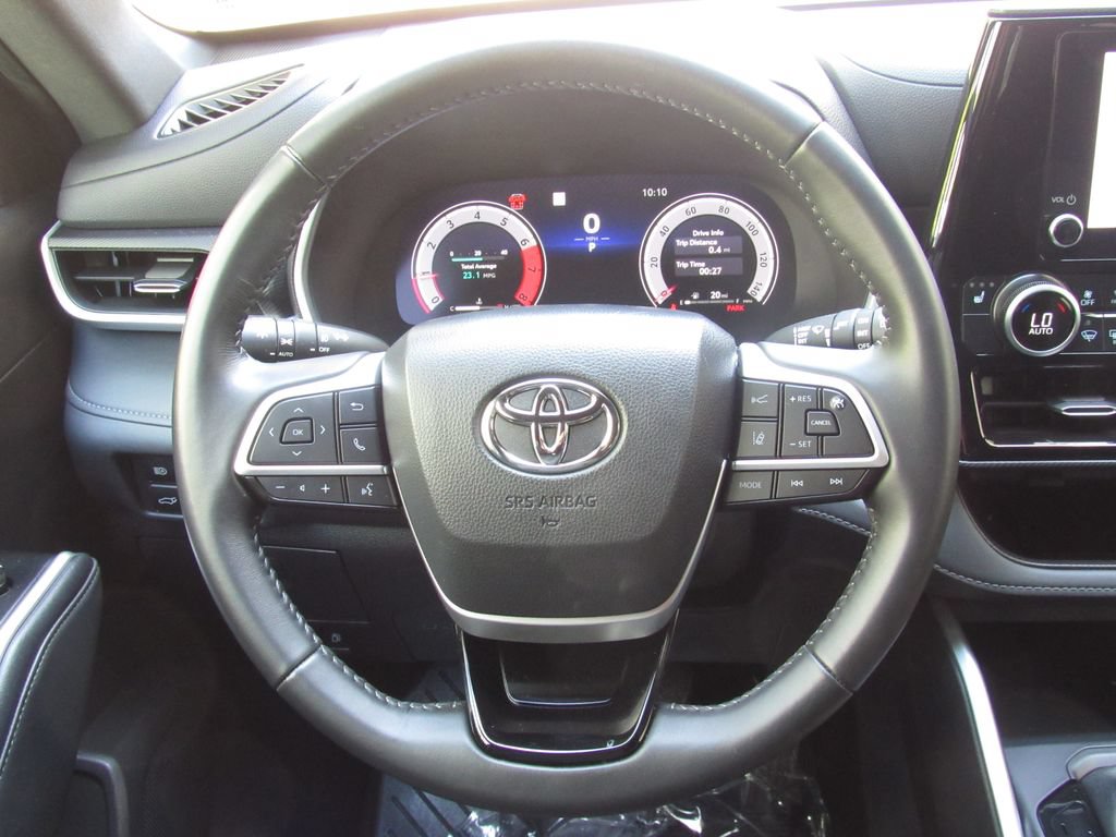 Certified 2025 Toyota Highlander XSE AWD/4WD image 26