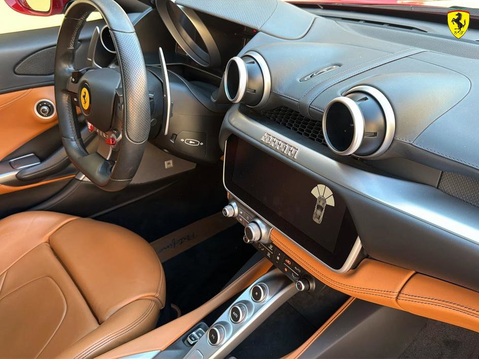 Used 2019 Ferrari Portofino image 29