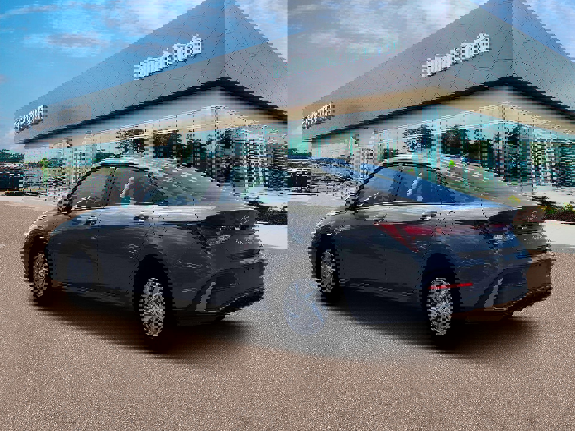 New 2026 Hyundai Elantra SE image 4