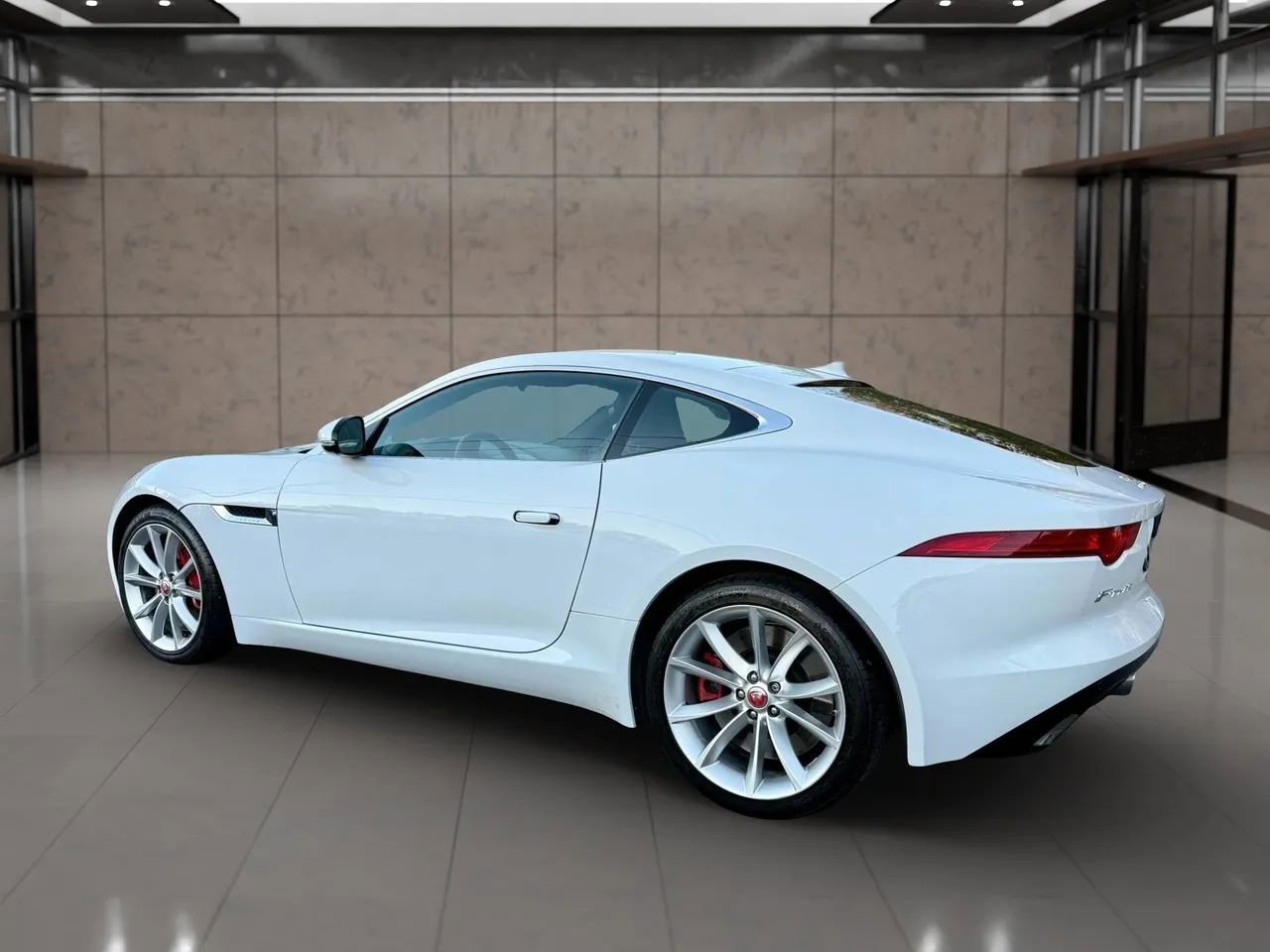 Used 2015 Jaguar F-TYPE S image 5