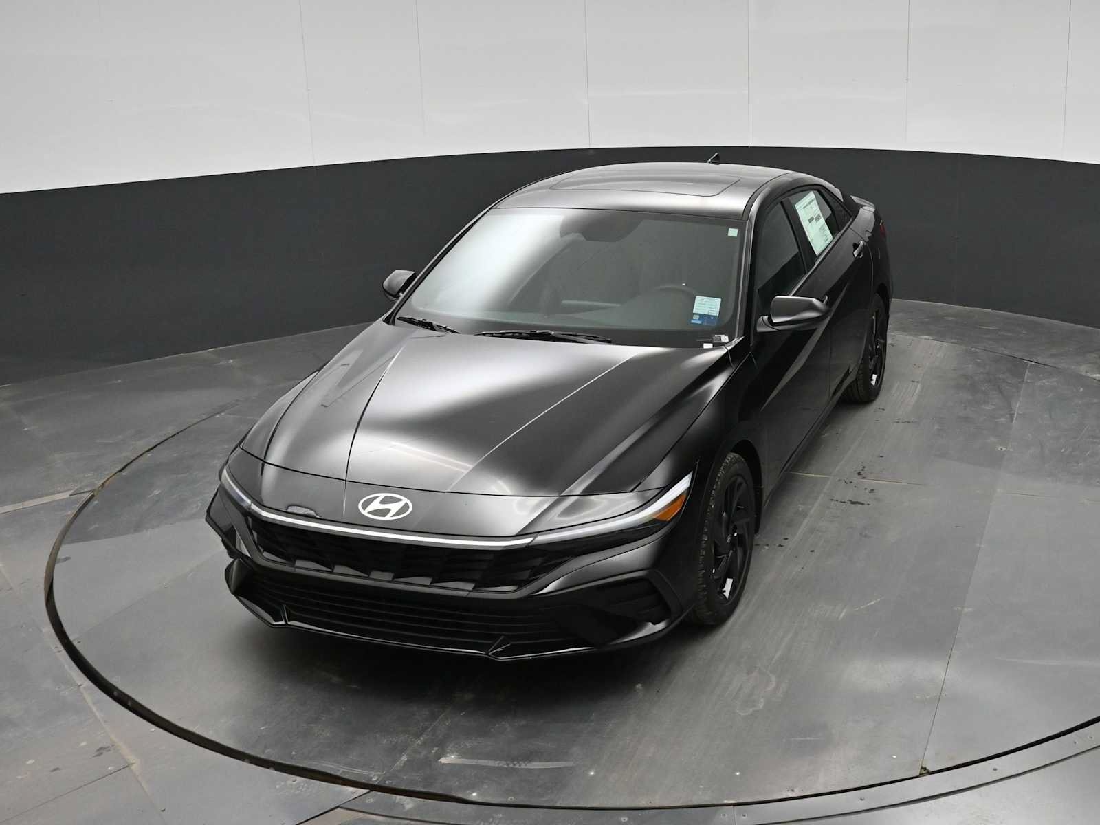 New 2026 Hyundai Elantra SEL Sport FWD image 27