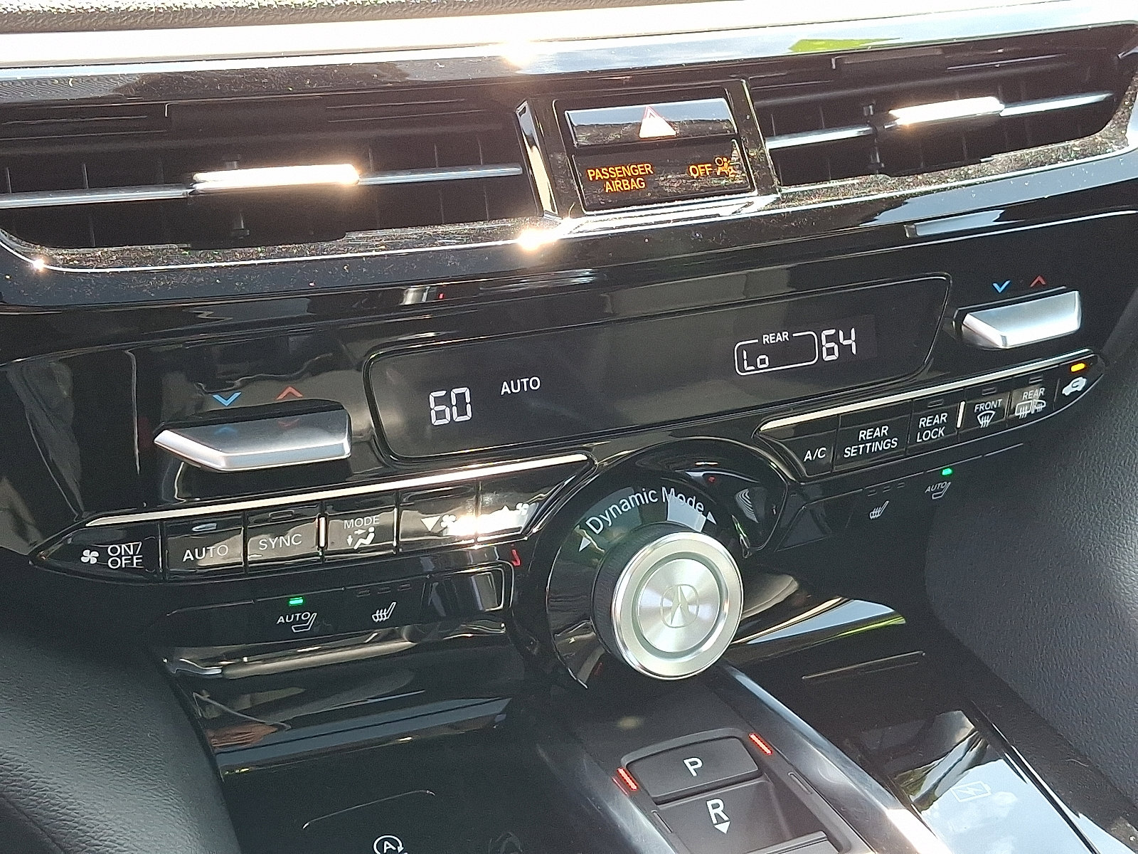 Used 2024 Acura MDX SH-AWD image 17