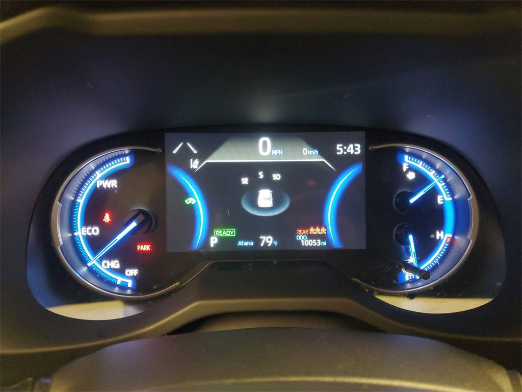 Used 2025 Toyota RAV4 LE image 27