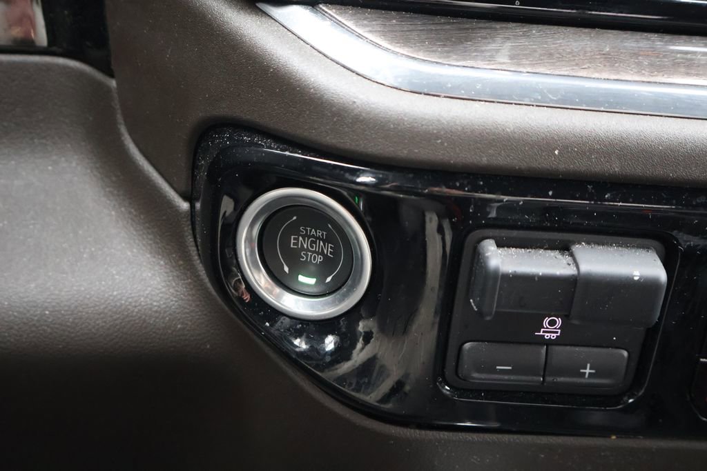 Used 2023 Chevrolet Silverado 1500 LTZ w/ LTZ Premium Package image 33