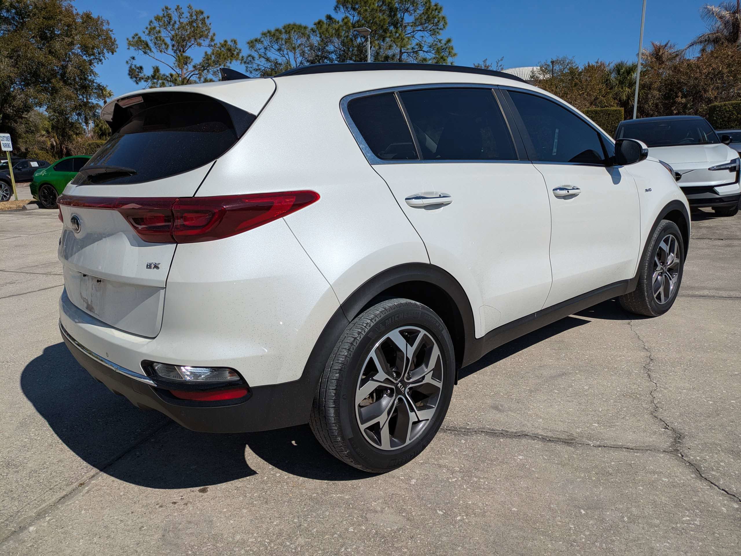 Used 2021 Kia Sportage EX w/ EX Technology Package image 4