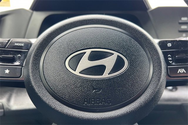 Used 2025 Hyundai Elantra Sport image 38