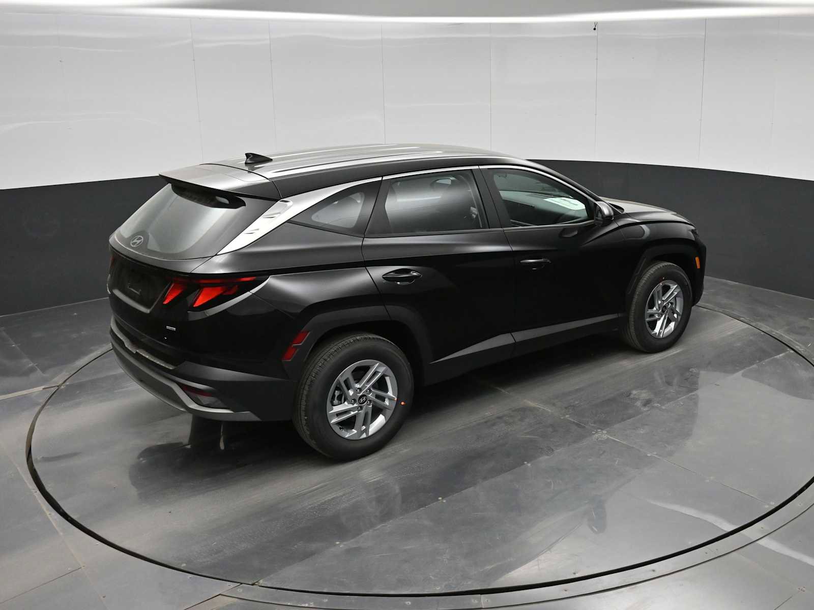 New 2026 Hyundai Venue SEL FWD image 30