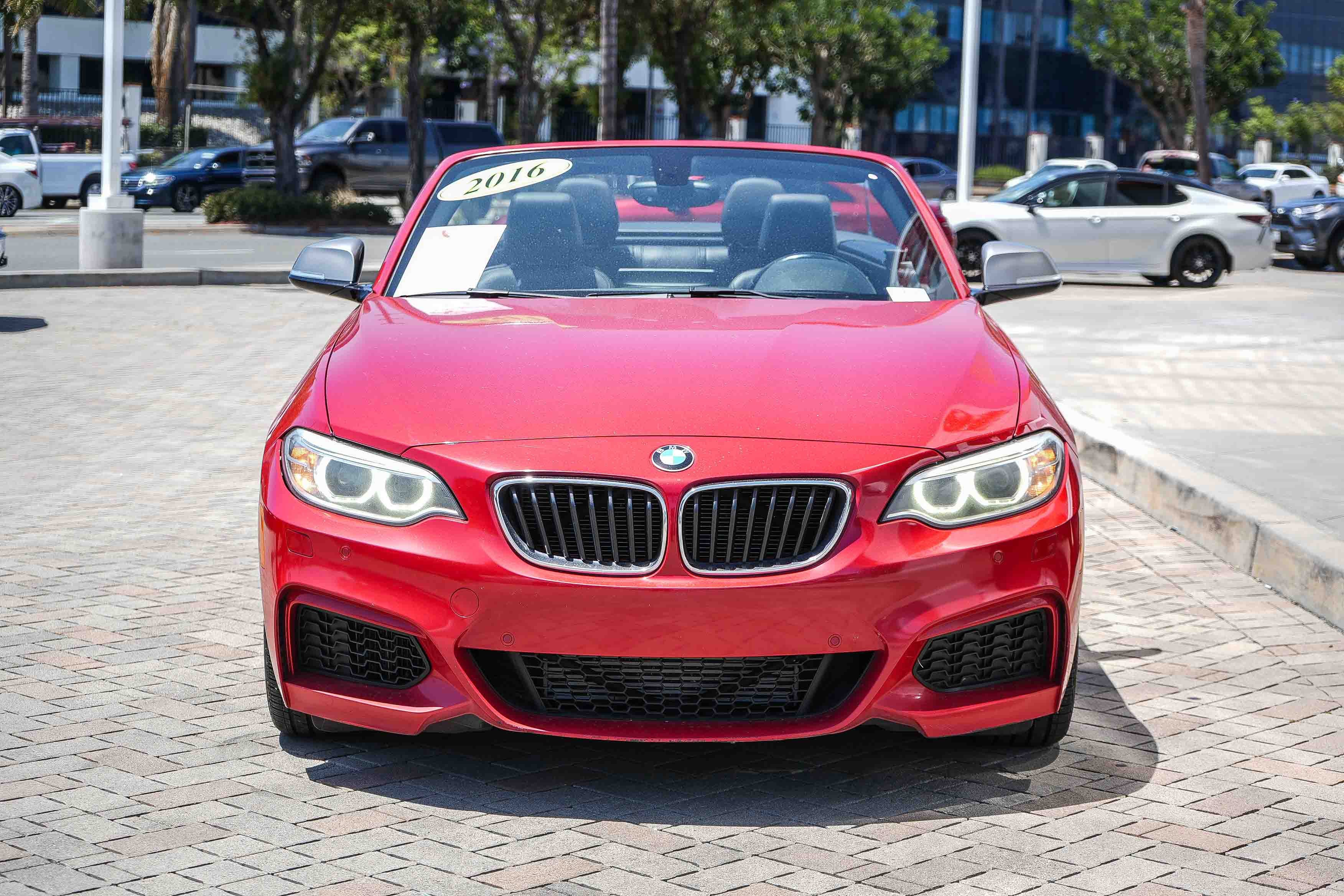 Used 2016 BMW M235i Convertible RWD image 12